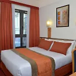 Otel Opera Cadet