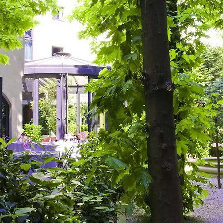 Opera Cadet Hotel
