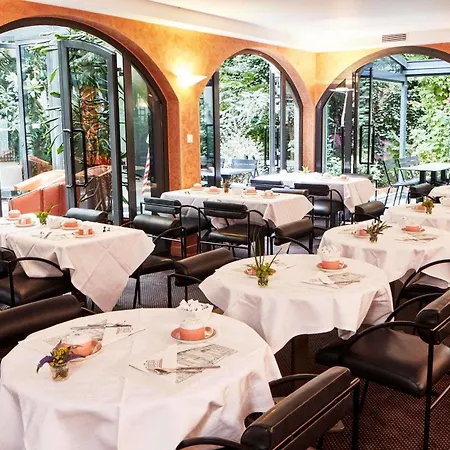 Opera Cadet ホテル 4*