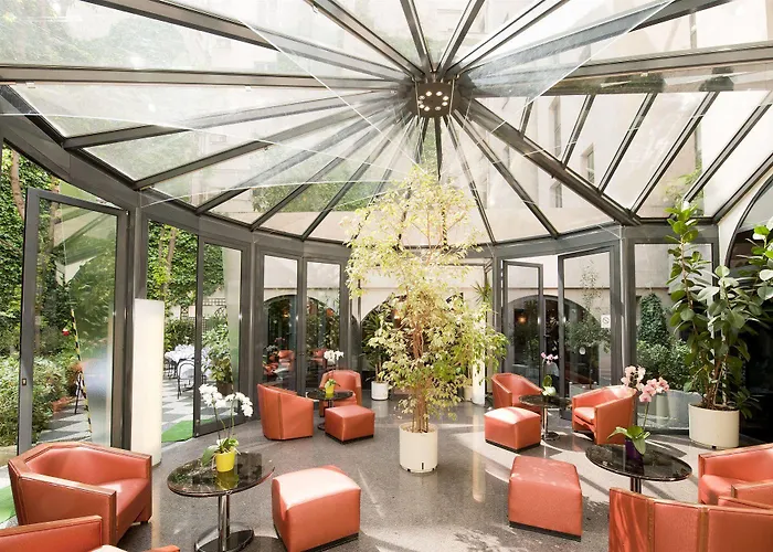 Отель Opera Cadet 4*