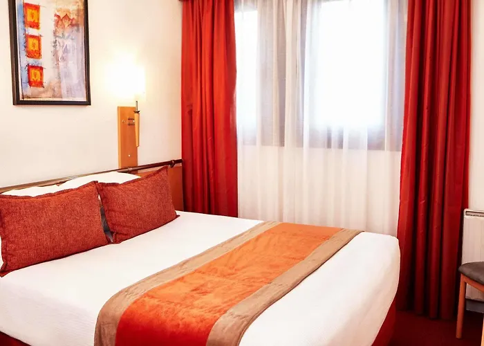 Отель Opera Cadet