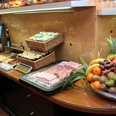 Opera Cadet פריז